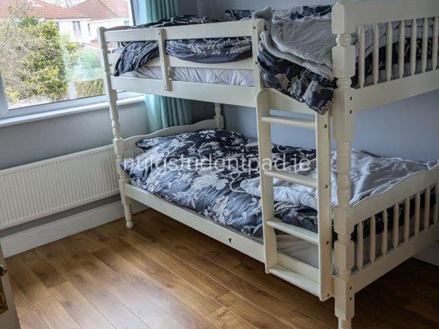 house for rent at knocknacarra park, galway