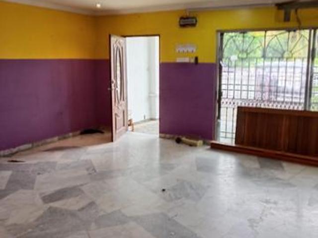 HOUSE FOR RENT Double Storey Terrace House Taman Saujana Klang