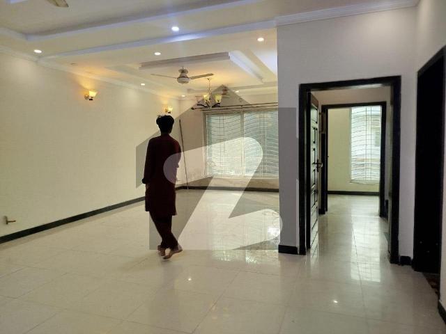 House for rent F 11