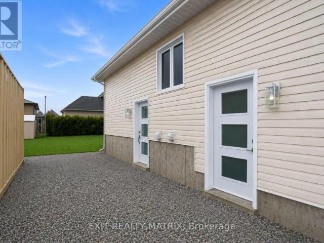 House For Rent Hawkesbury ON 2000 ES103118761