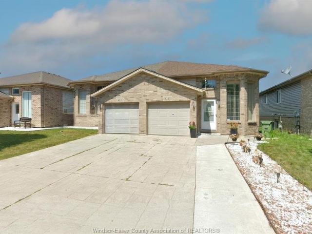house for rent in 4231 Whiskey Avenue Windsor, Ontario
