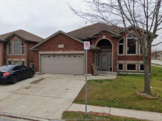 house for rent in 4523 Helsinki Windsor, Ontario