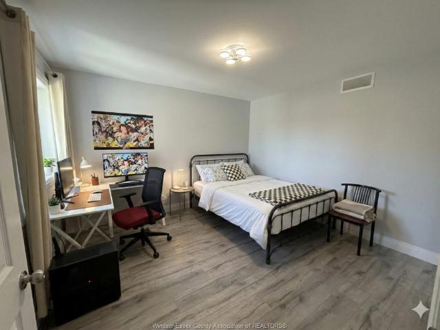 house for rent in 521 Campbell Avenue Windsor, Ontario