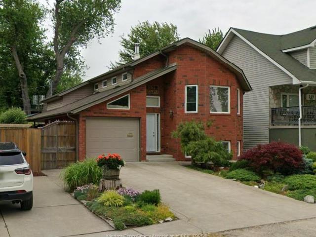 house for rent in 551 Clover Street Windsor, Ontario