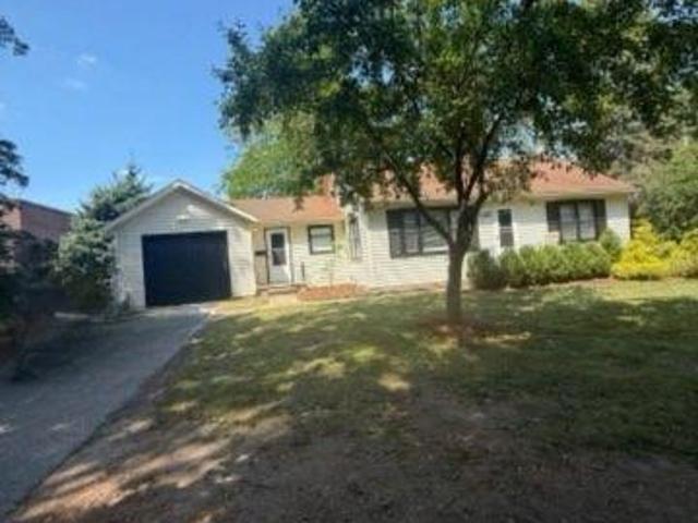 house for rent in 6543 Waterworks Road Sarnia, Ontario