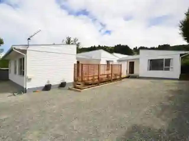 house for rent in 6A Scone Avenue, North East Valley, Dunedin, New Zealand