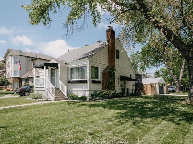 house for rent in 7480 Wyandotte Street Windsor, Ontario