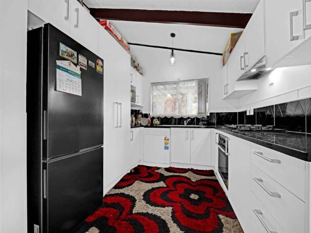 House for rent in 75 Kerrs Road, Manukau