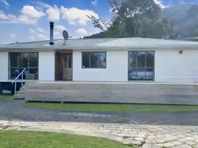 house for rent in 75A Mountain Road, Western Heights, Rotorua, New Zealand
