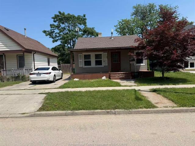 house for rent in 768 Bridge Avenue Windsor, Ontario