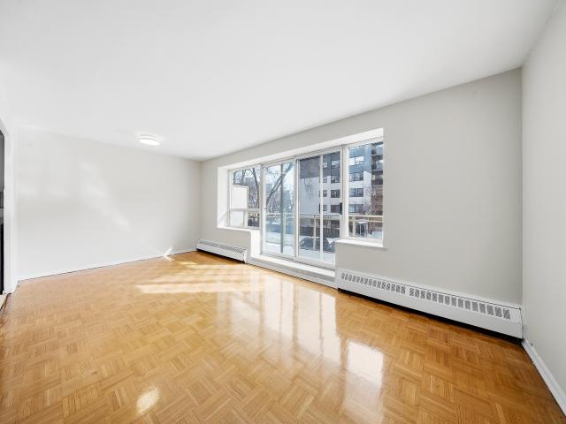 house for rent in 76 Parkwoods Village Dr, 76 Parkwoods Village Drive, Toronto ON