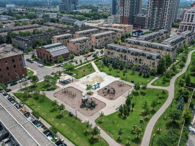 house for rent in 7 Foundry Avenue, Toronto, ON