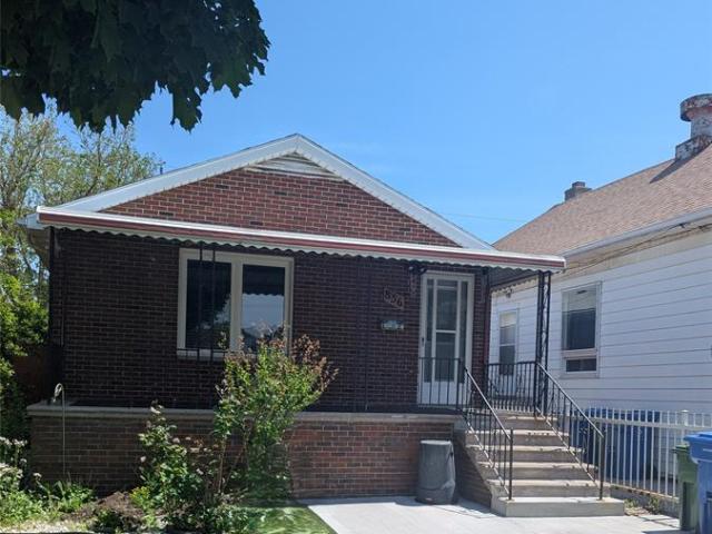 house for rent in 856 Pillette Road Windsor, Ontario