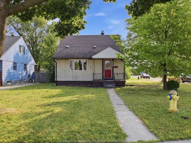 house for rent in 866 Francois Court Windsor, Ontario