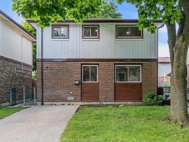 house for rent in 9020 Conway Court Windsor, Ontario