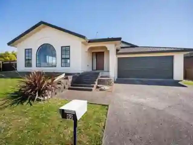 house for rent in 92 Parnell Heights Drive, Kelvin Grove, Palmerston North, New Zealand