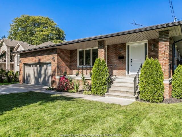 house for rent in 950 Kennedy Windsor, Ontario