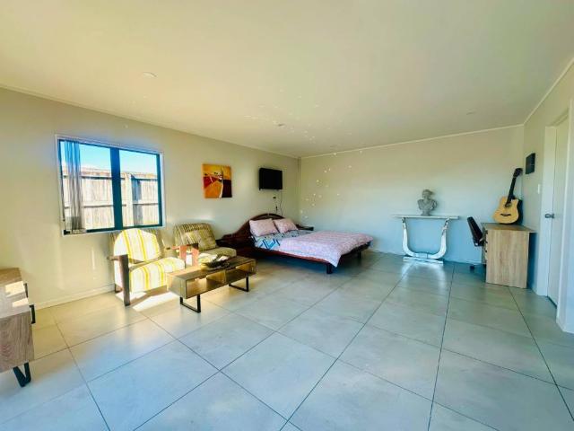 House for rent in 100 Chapel Road, Flat Bush, Auckland 2019