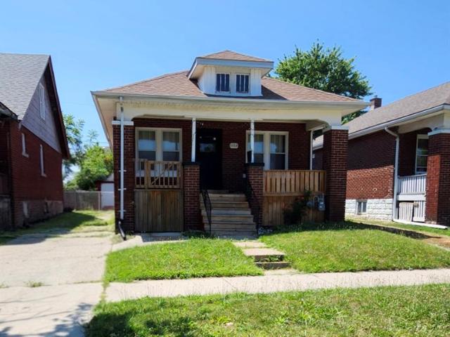 house for rent in 1159 Highland Unit# Upper Windsor, Ontario