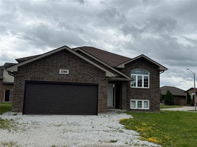 house for rent in 1186 Aspen Ridge Crescent Lakeshore, Ontario