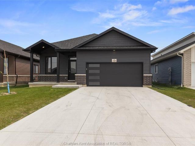 house for rent in 131 Grassland Grove Chatham, Ontario