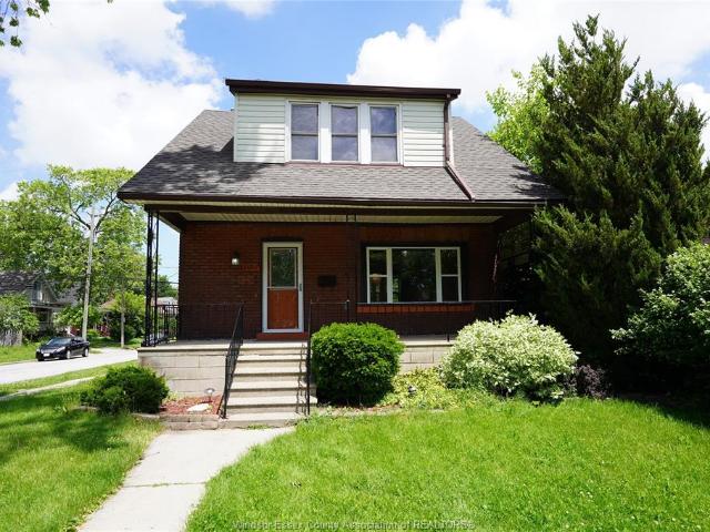 house for rent in 1450 Bruce Avenue Windsor, Ontario