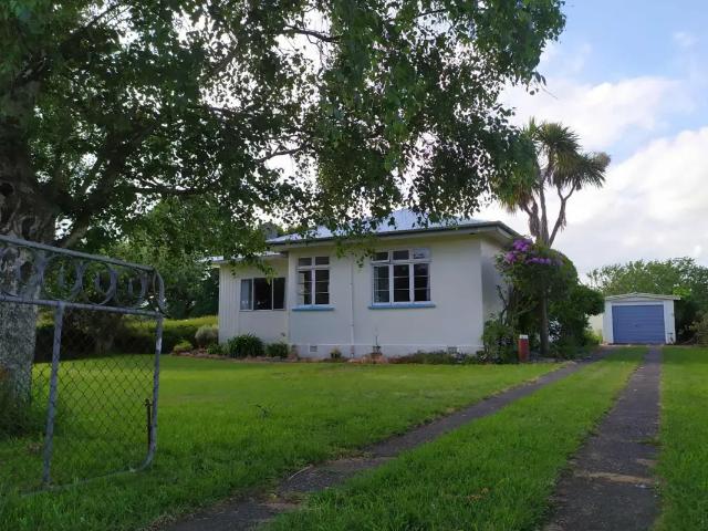 house for rent in 14 School Road, Woodville, New Zealand