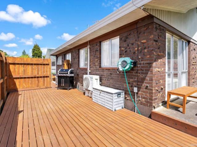 House for rent in 1/55A Woolfield Road, Papatoetoe