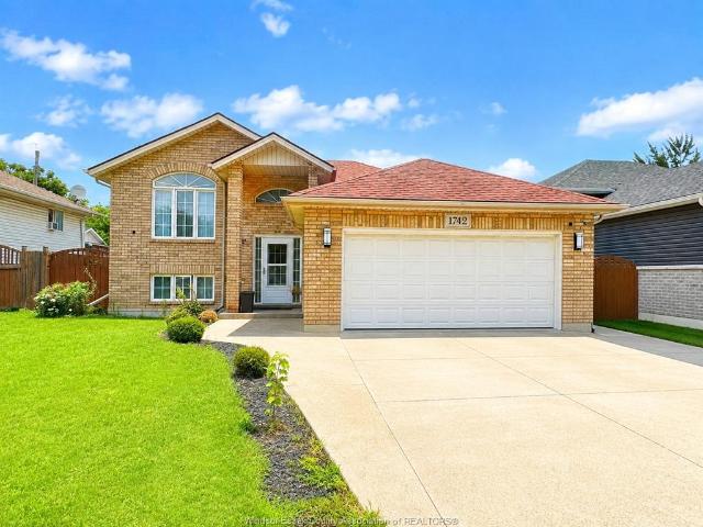 house for rent in 1742 Dominion Boulevard Unit# Lower Windsor, Ontario