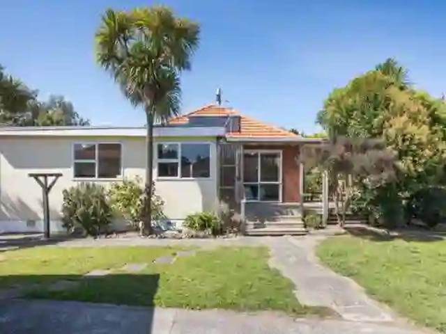 house for rent in 1 Moheke Avenue, Roslyn, Palmerston North, New Zealand