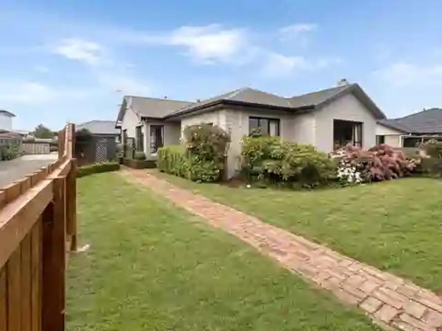 house for rent in 23 Salford Street, Windsor, Invercargill, New Zealand