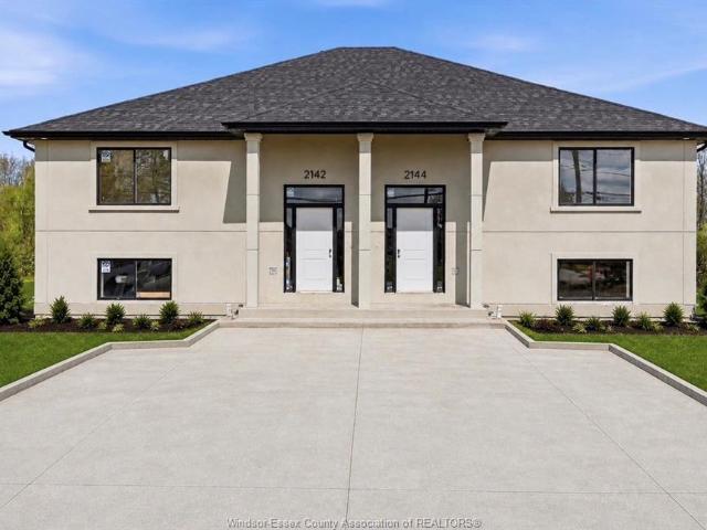 house for rent in 2144 Daytona Windsor, Ontario