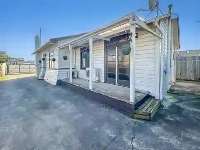 house for rent in 214 Ferguson Street, West End, Palmerston North, New Zealand