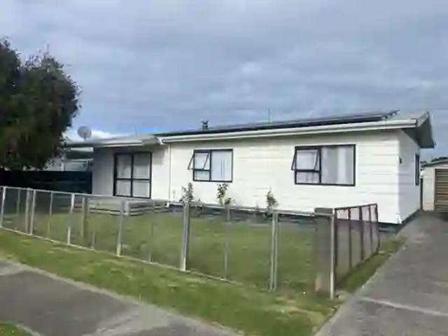 house for rent in 21 Daphne Street, Kaiti, Gisborne, New Zealand
