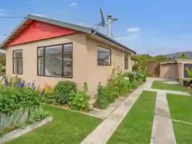 house for rent in 27 Erris St, Cromwell, Central Otago, New Zealand