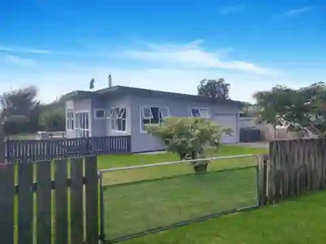 house for rent in 27 Roore Street, Foxton Beach, Horowhenua, New Zealand