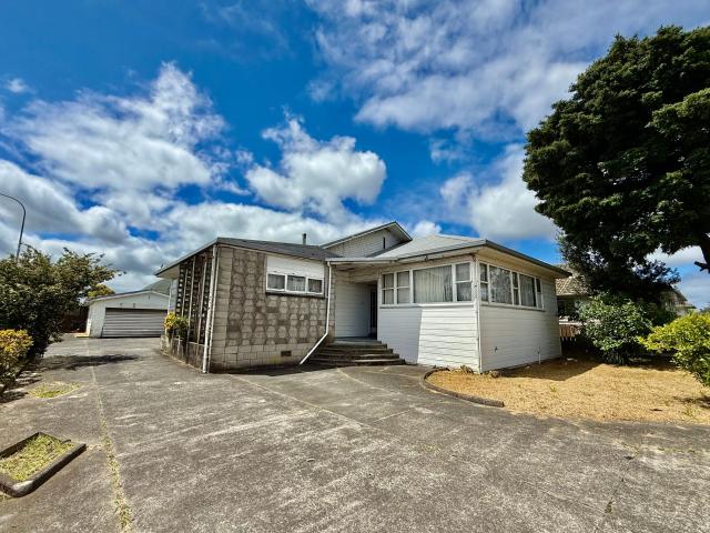 house for rent in, 243 Preston Road Otara, Manukau City