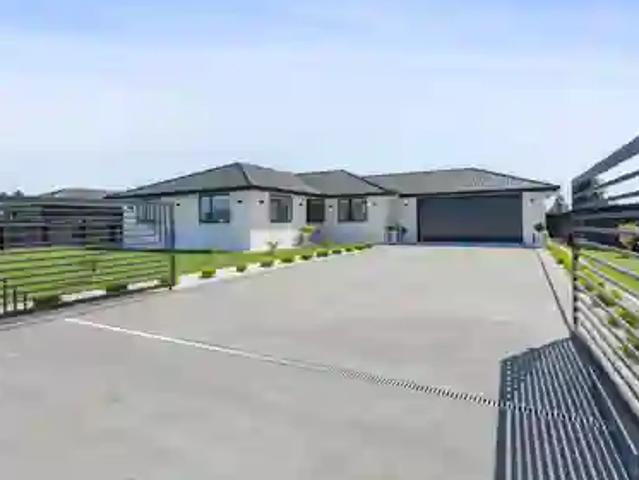 house for rent in 26 Honeyfield Drive, Whalers Gate, New Plymouth, New Zealand