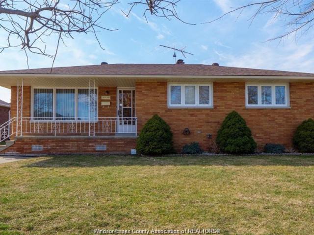 house for rent in 2929 Austen Drive Unit# Lower Windsor, Ontario