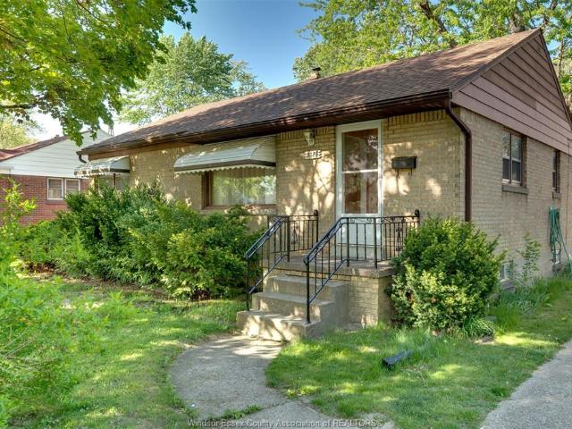 house for rent in 3256 Dominion Boulevard Windsor, Ontario
