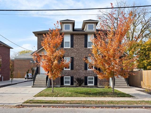 house for rent in 3340 Bloomfield Unit# 1 Windsor, Ontario