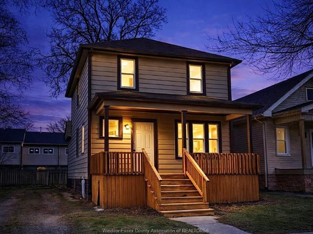 house for rent in 3463 Harris Street Windsor, Ontario