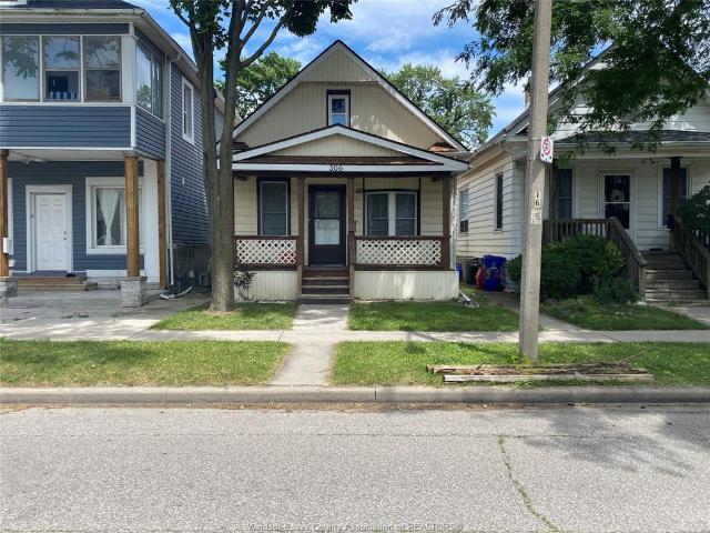 house for rent in 366 Bridge Windsor, Ontario