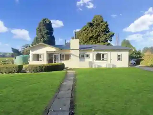 house for rent in 375 Apiti Road, Kimbolton, New Zealand
