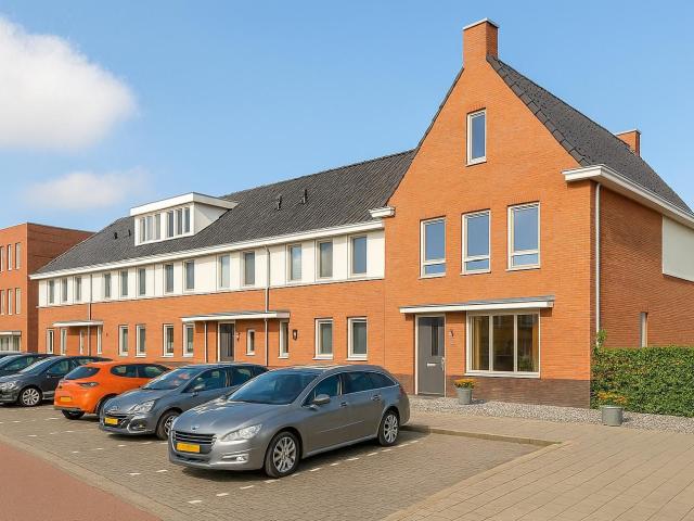 house for rent in Theo van Rijenlaan 95 5302TB Zaltbommel Verspreide huizen Hoeven Zaltbommel