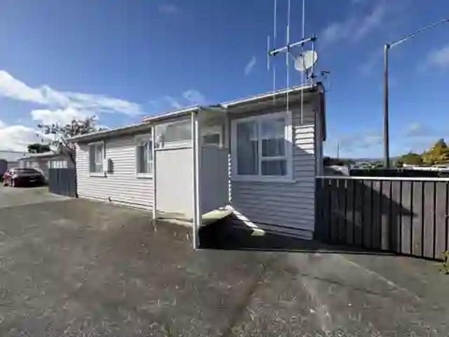 house for rent in Unit 1, 27 Albert Street, Terrace End, Palmerston North, New Zealand