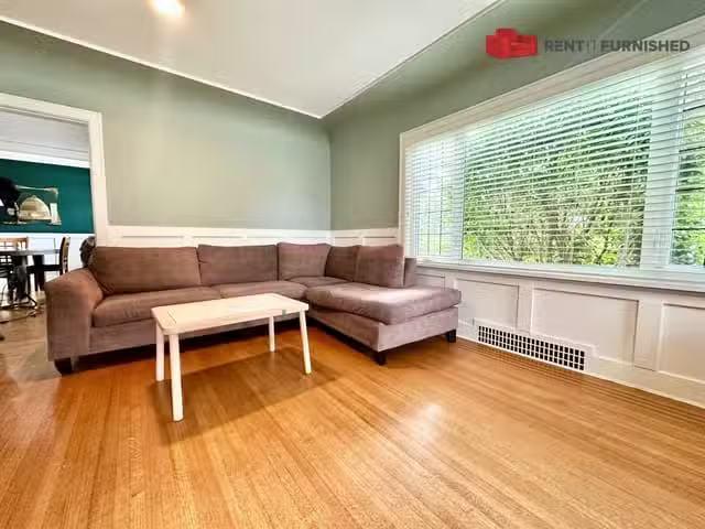 House for rent in Vancouver, New Westminster, 1522 8th Avenue.