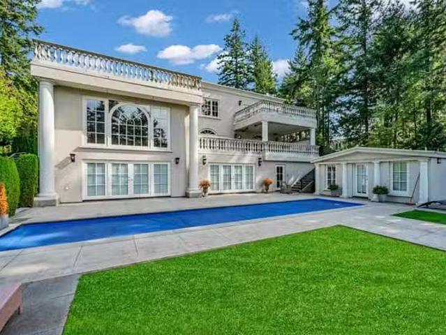 House for rent in West Vancouver, West Vancouver, 6089 Gleneag.