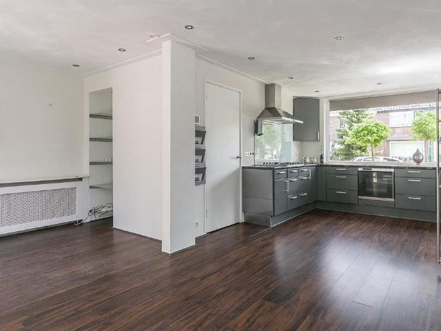 house for rent in Wethouder van Rooijenweg 7 3991DP Houten Oude Dorp Houten