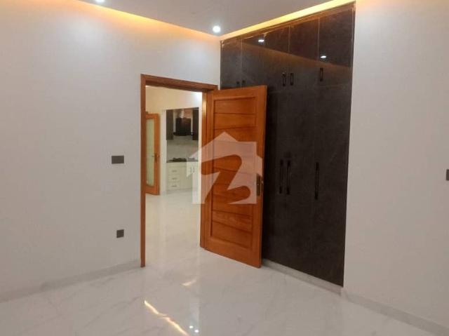 House For rent In Beautiful Bahria Town Sector E